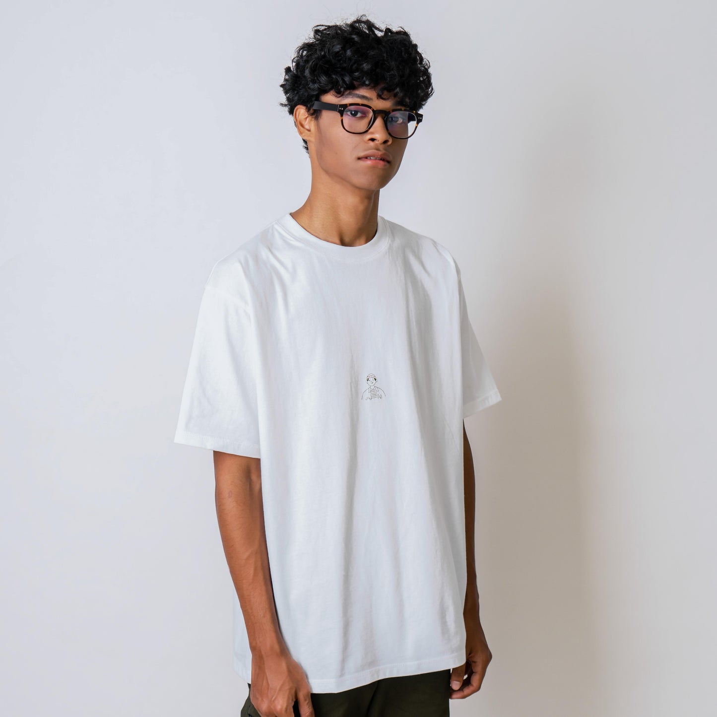 Peoplefeed Wash White Tees
